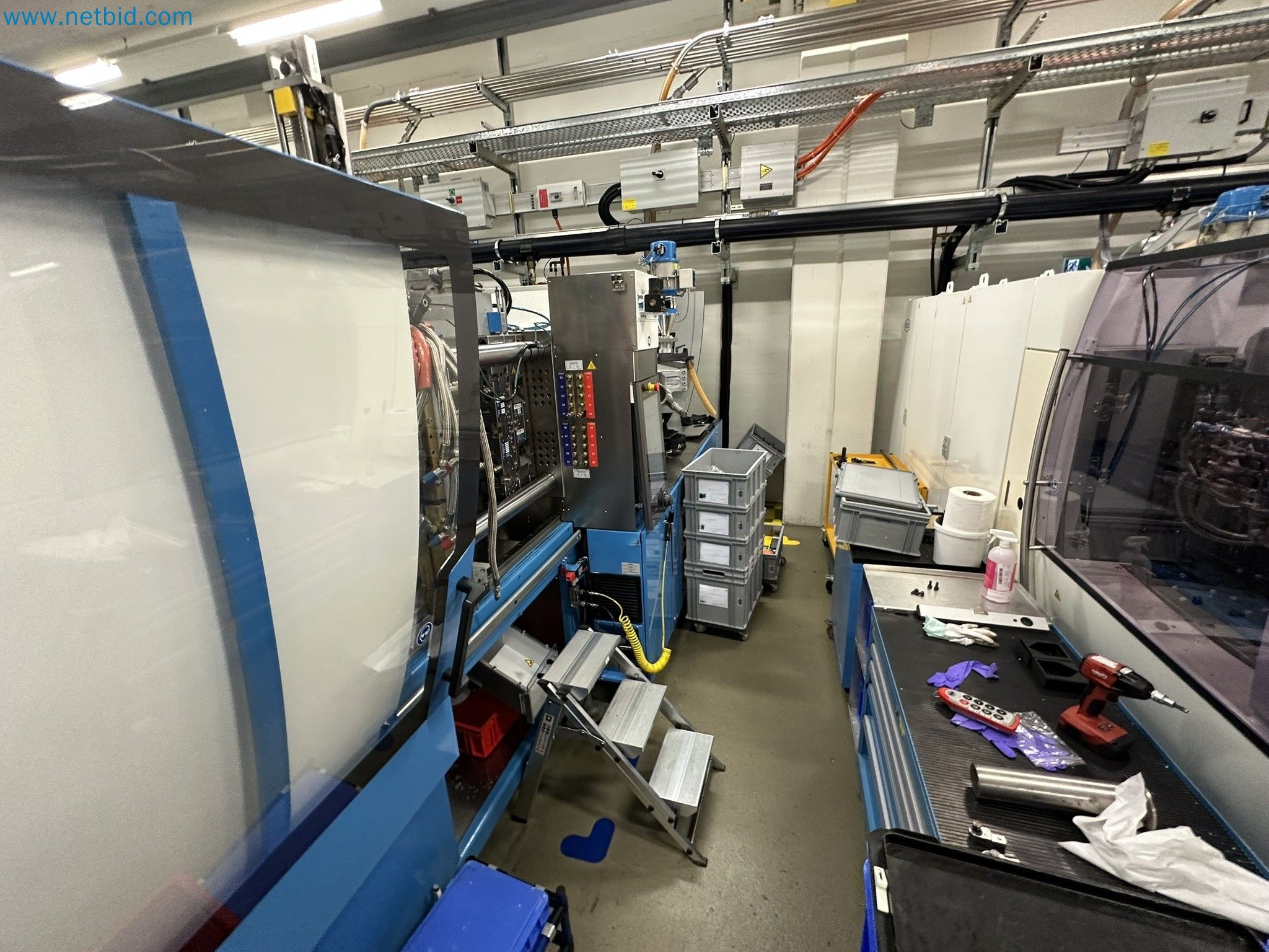 Vstřikovací lisy a 3D souřadnicové měřicí stroje-2
