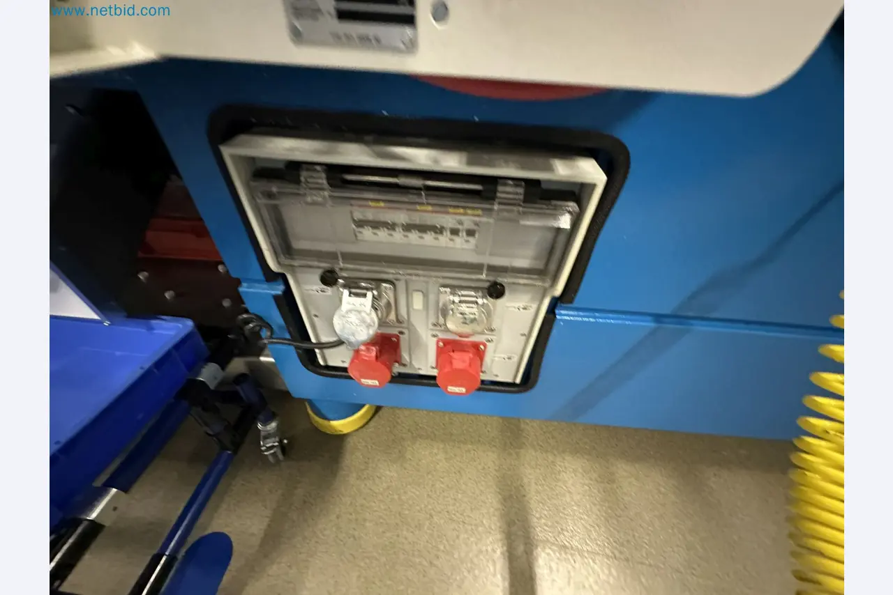 Injection molding machines and 3-D coordinate measuring machines-5