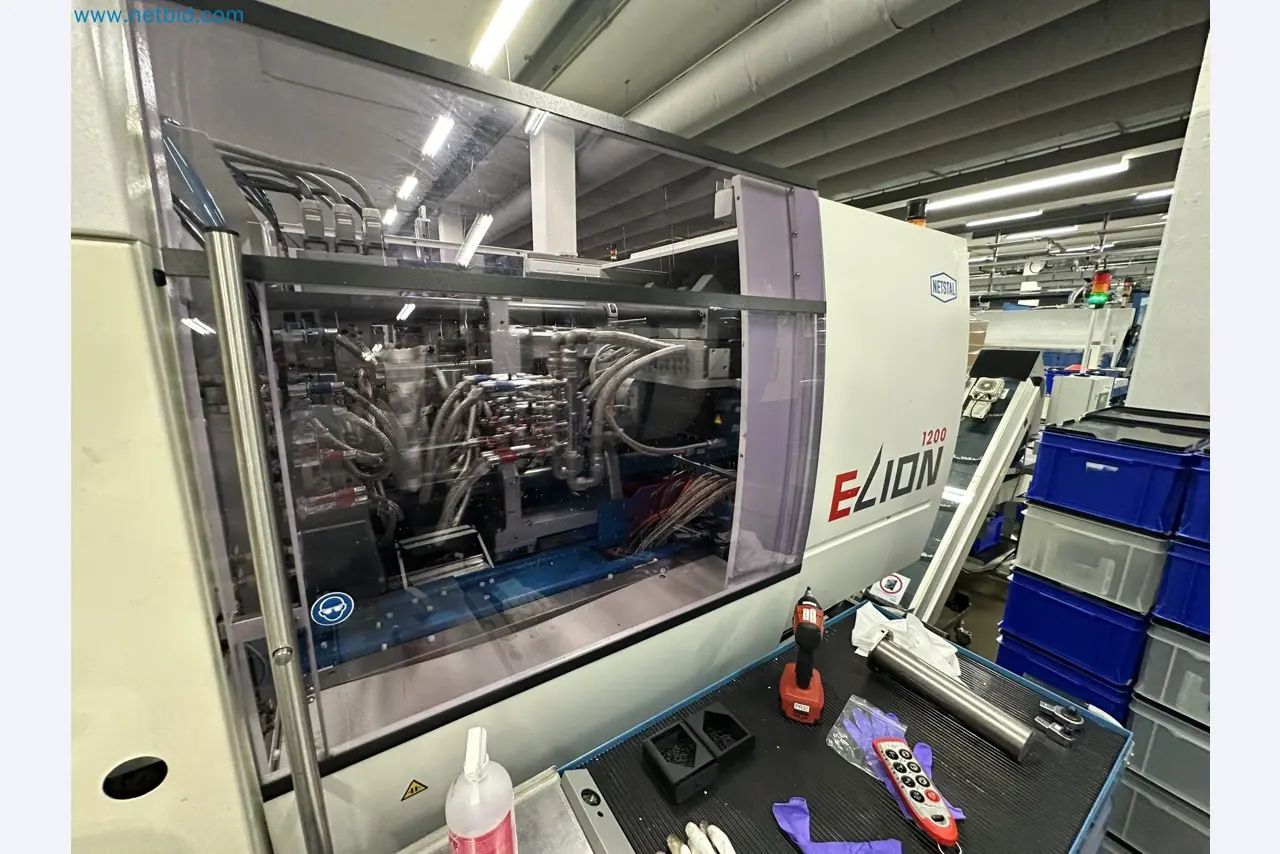 Injection molding machines and 3-D coordinate measuring machines-9