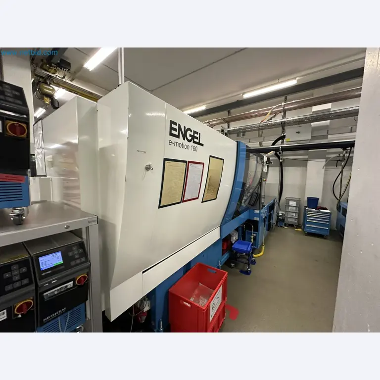Injection molding machines and 3-D coordinate measuring machines-1