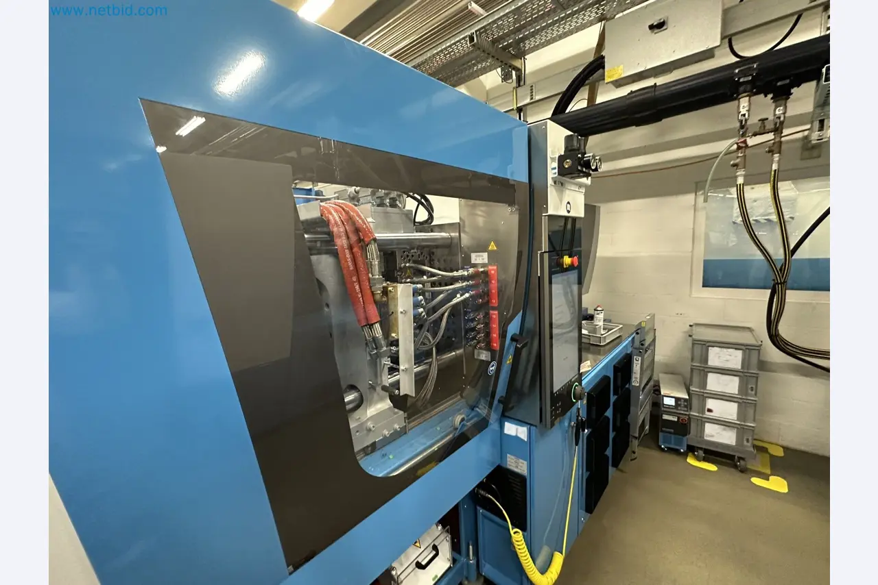 Vstřikovací lisy a 3D souřadnicové měřicí stroje-3