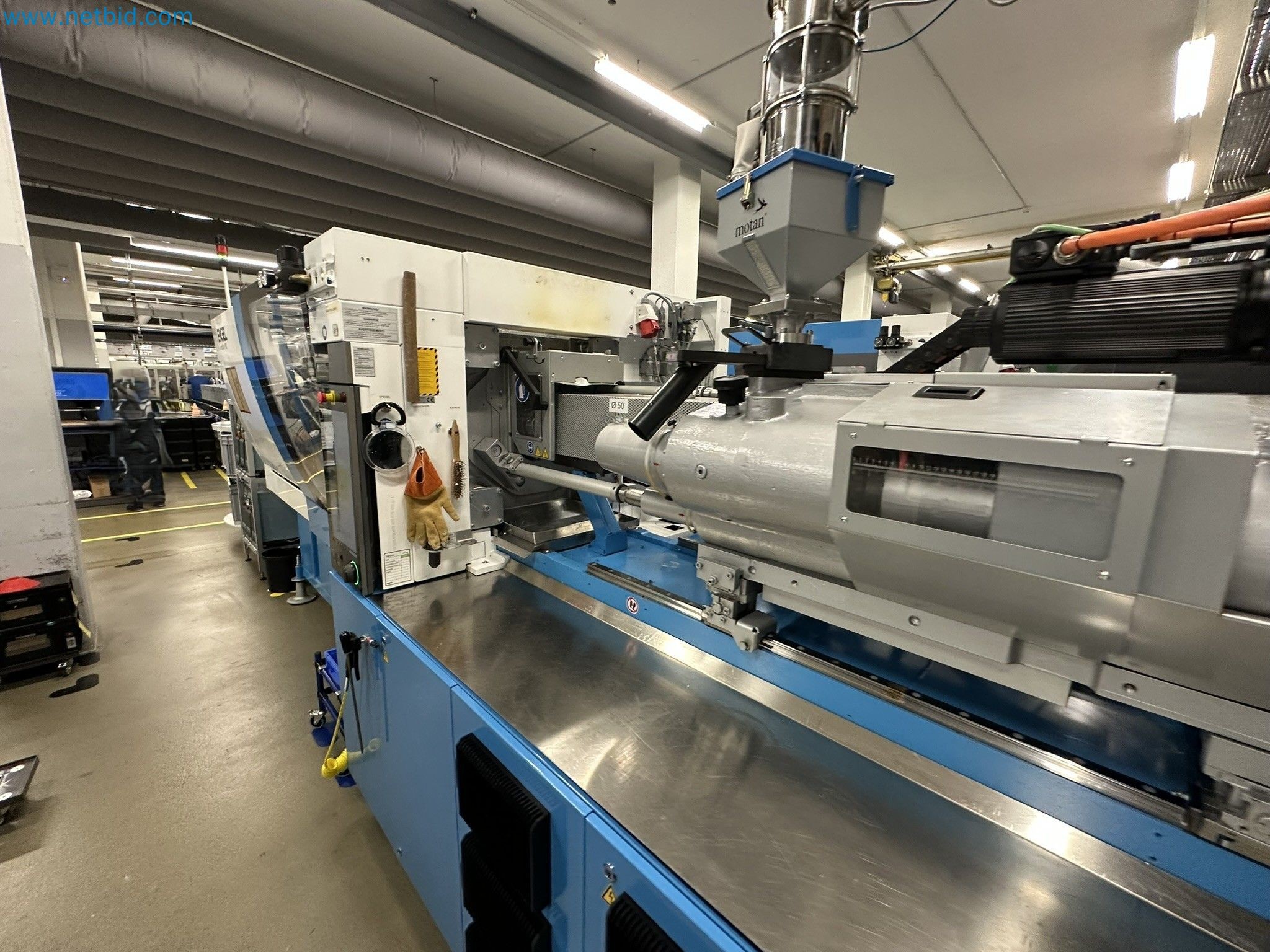 Vstřikovací lisy a 3D souřadnicové měřicí stroje-10