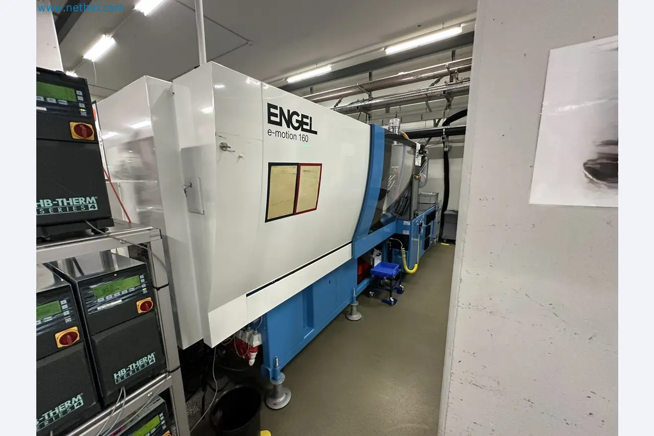 Injection molding machines and 3-D coordinate measuring machines-1
