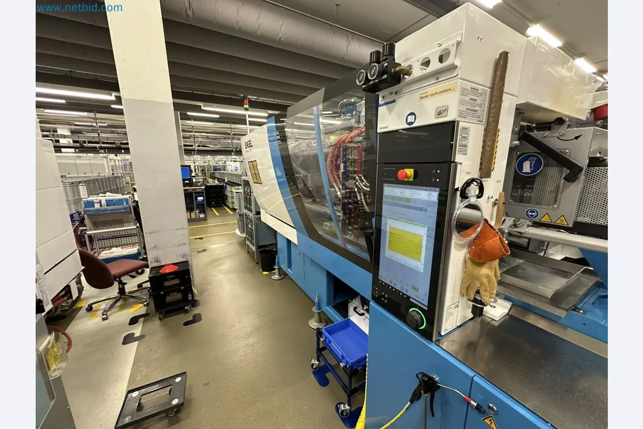 Injection molding machines and 3-D coordinate measuring machines-5