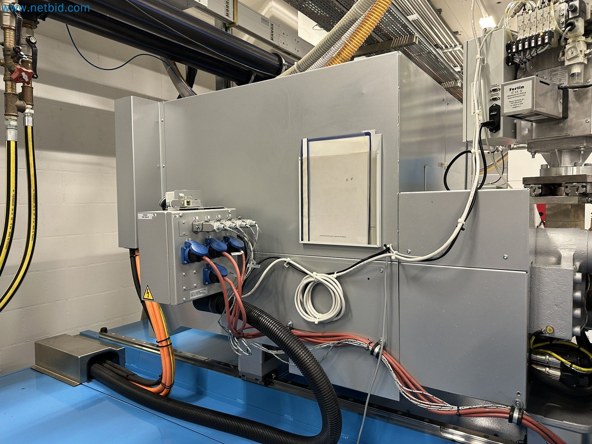 Vstřikovací lisy a 3D souřadnicové měřicí stroje-7