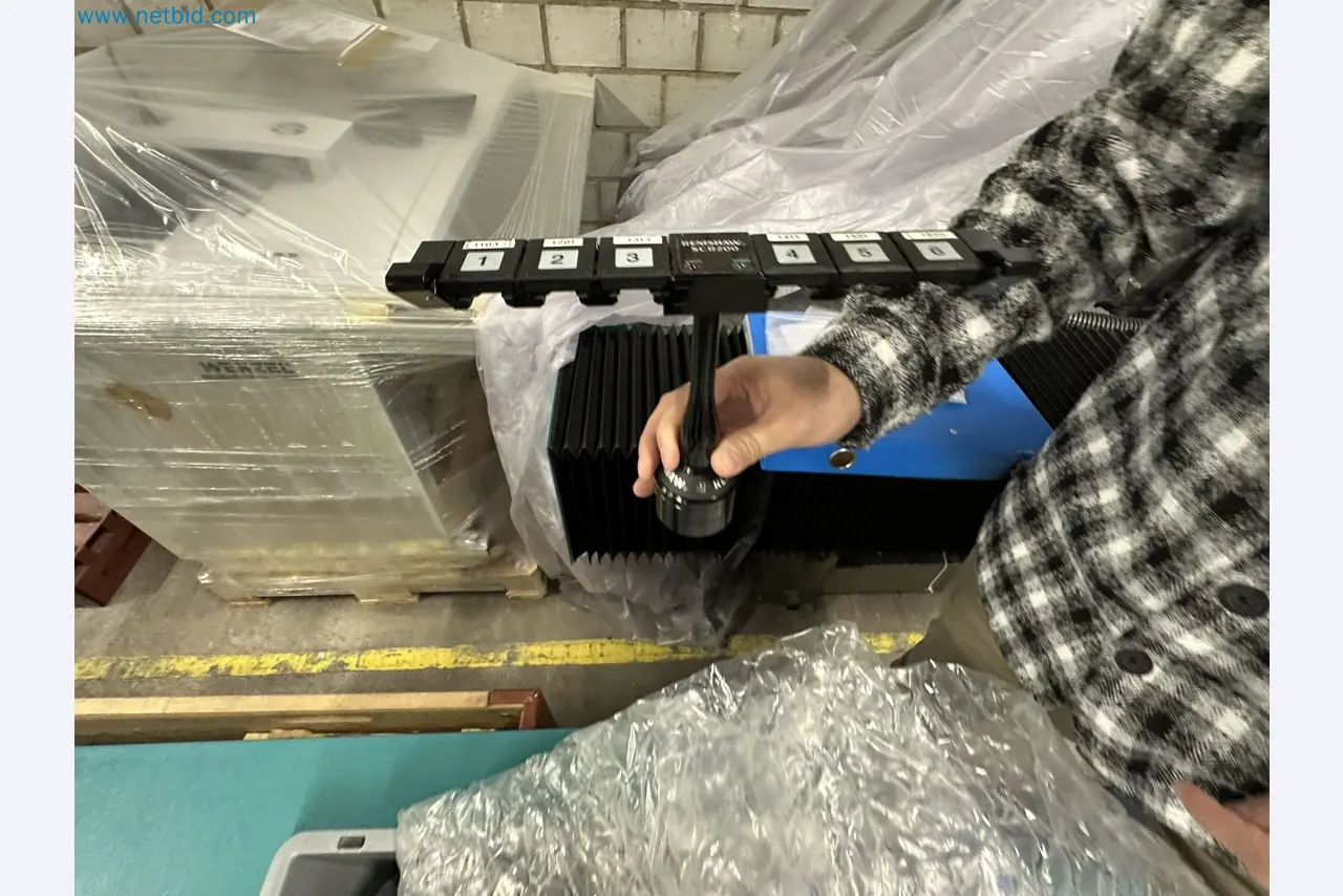 Vstřikovací lisy a 3D souřadnicové měřicí stroje-13