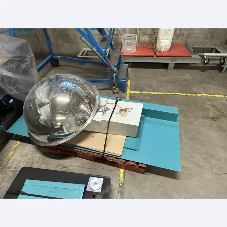 Vstřikovací lisy a 3D souřadnicové měřicí stroje-17