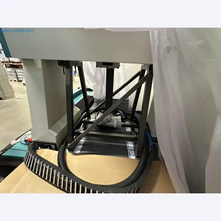 Vstřikovací lisy a 3D souřadnicové měřicí stroje-21