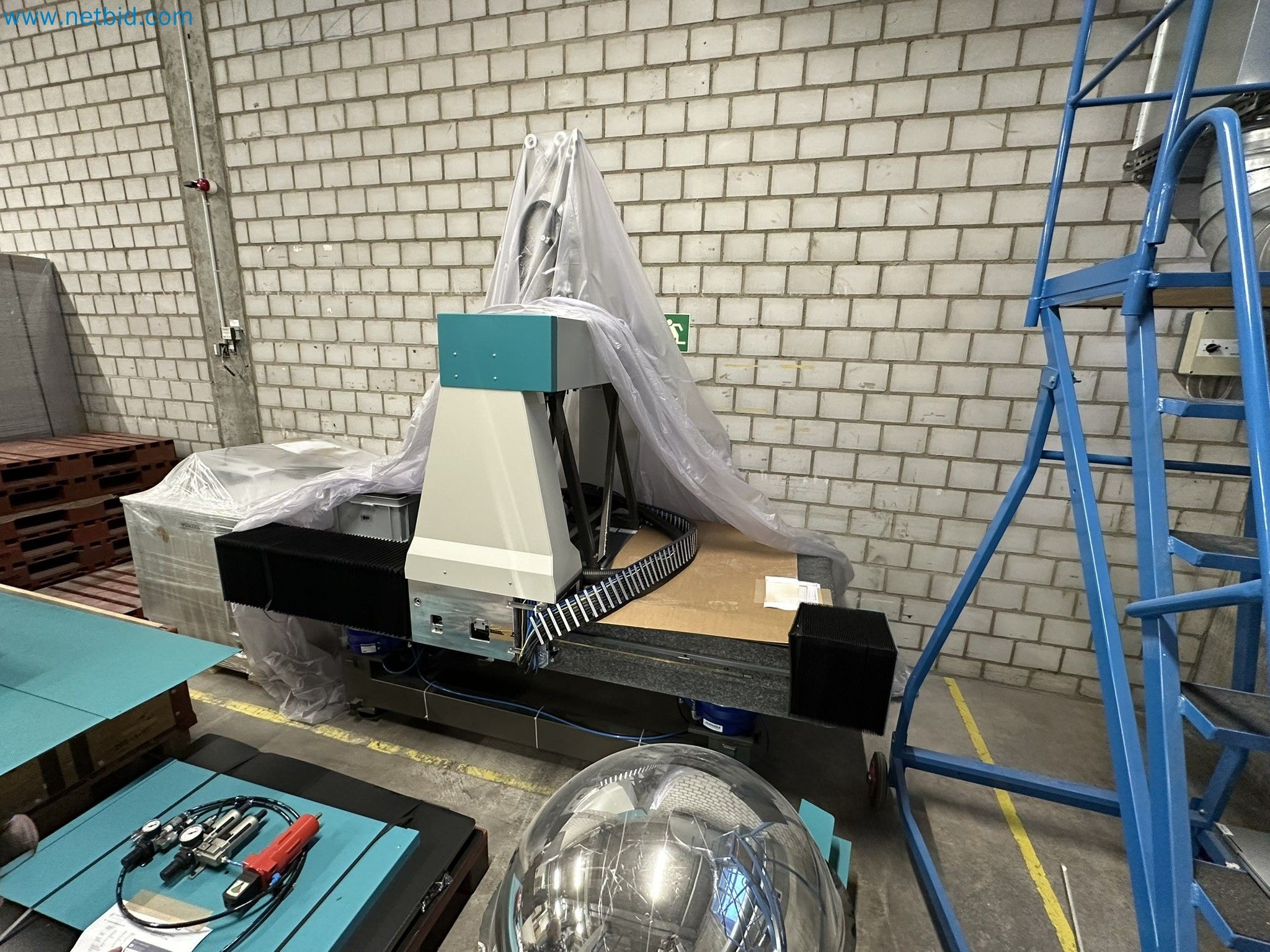 Vstřikovací lisy a 3D souřadnicové měřicí stroje-2