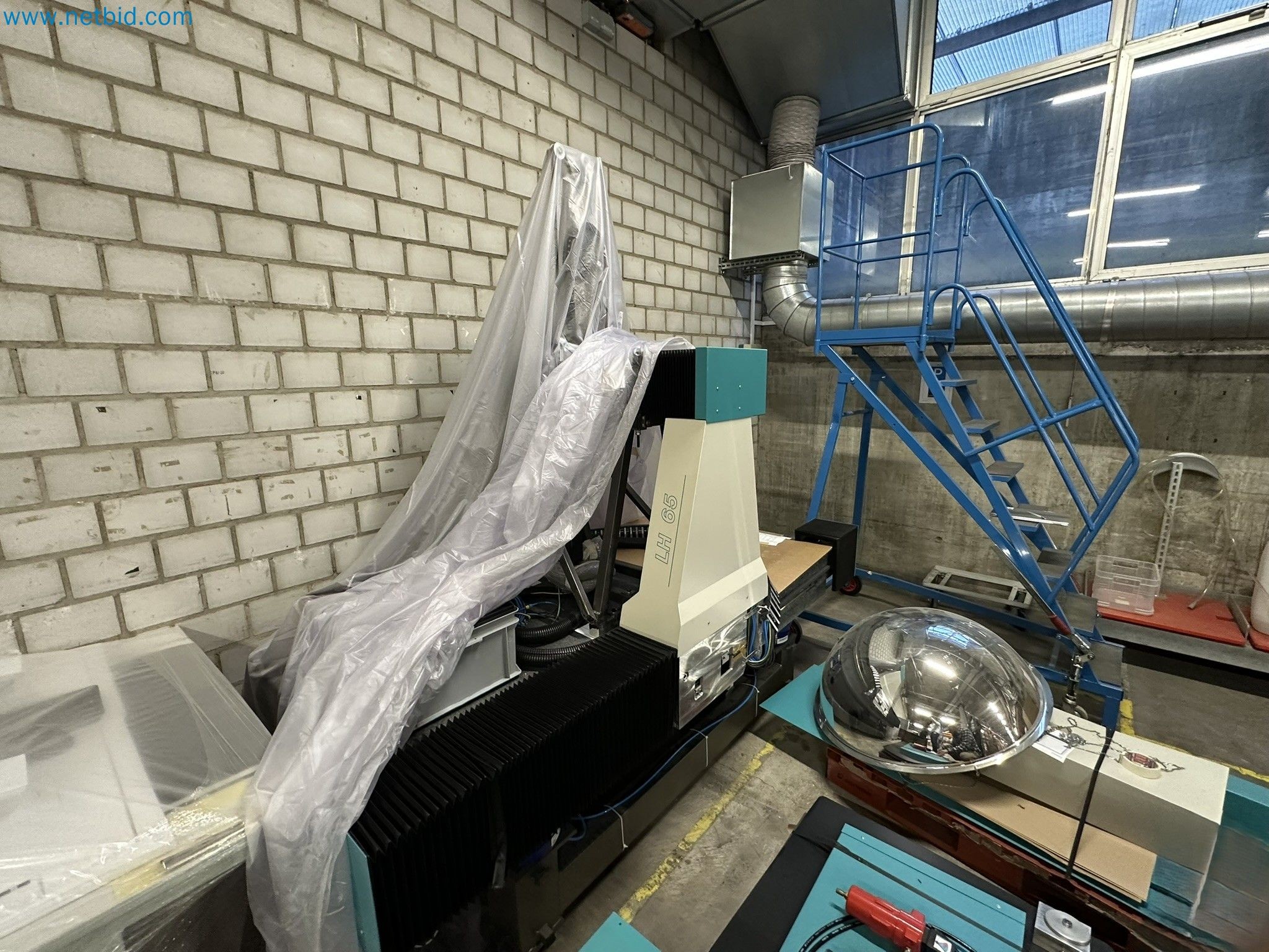 Vstřikovací lisy a 3D souřadnicové měřicí stroje-3