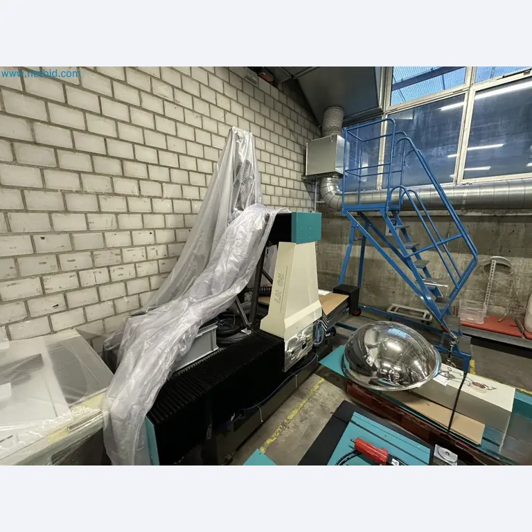 Vstřikovací lisy a 3D souřadnicové měřicí stroje-3