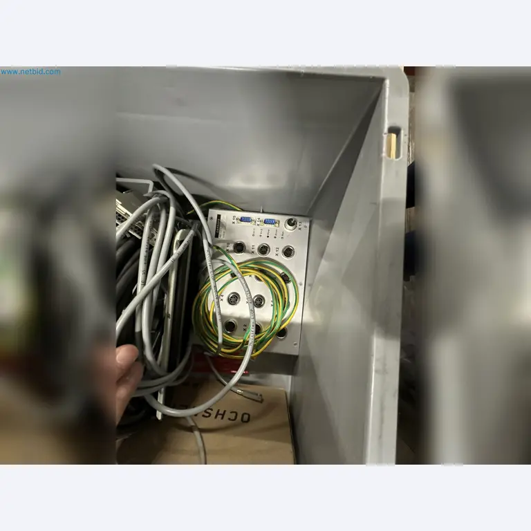 Vstřikovací lisy a 3D souřadnicové měřicí stroje-6