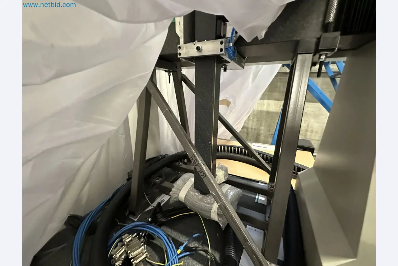 Vstřikovací lisy a 3D souřadnicové měřicí stroje-8