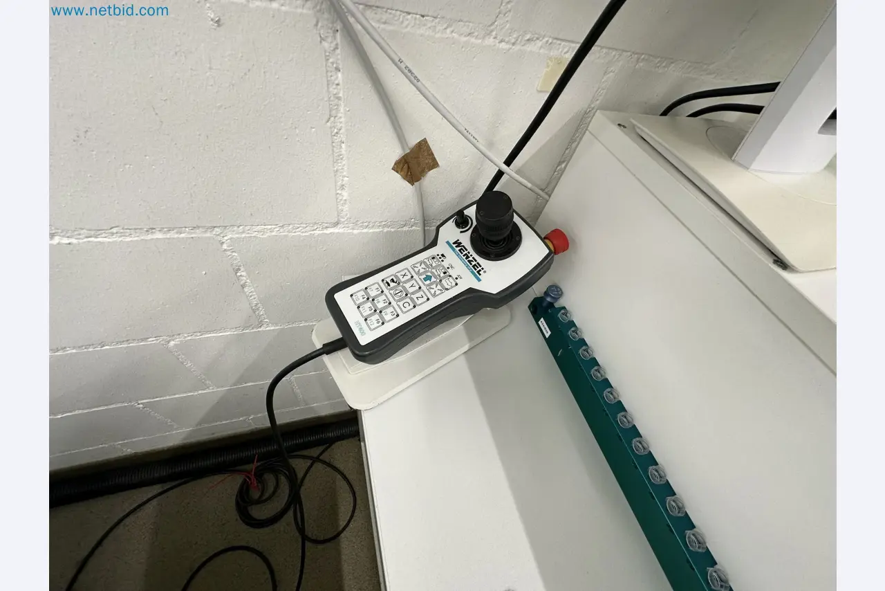 Vstřikovací lisy a 3D souřadnicové měřicí stroje-4