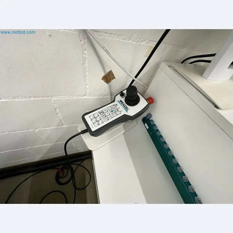 Vstřikovací lisy a 3D souřadnicové měřicí stroje-4