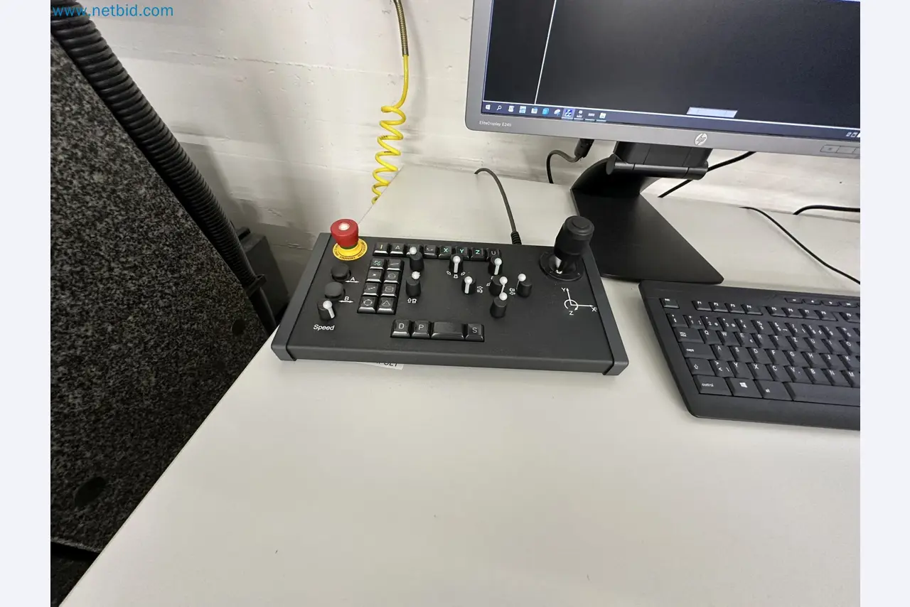Vstřikovací lisy a 3D souřadnicové měřicí stroje-5