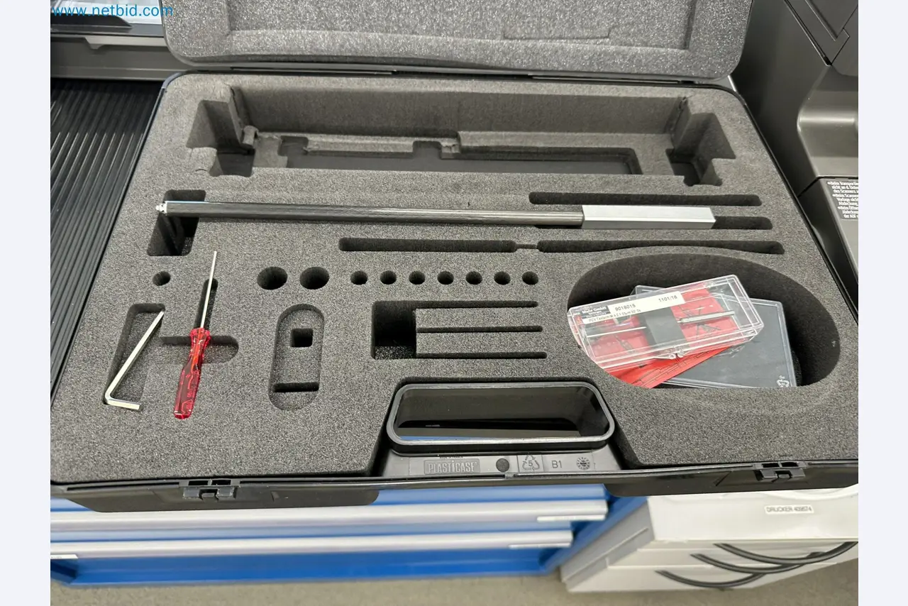 Injection molding machines and 3-D coordinate measuring machines-2