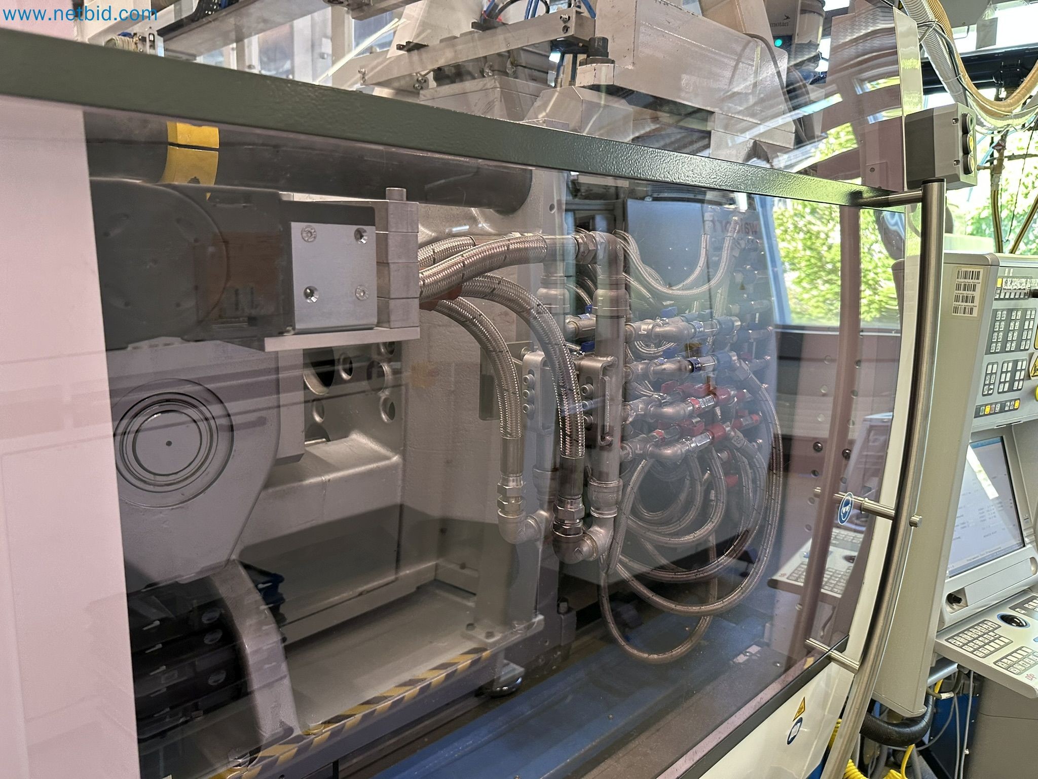 Injection molding machines and 3-D coordinate measuring machines-7