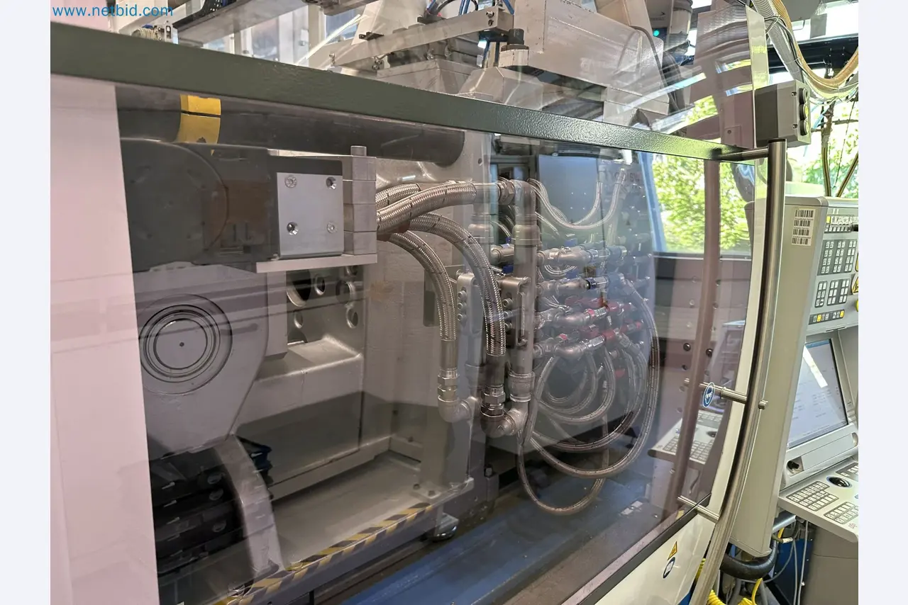 Injection molding machines and 3-D coordinate measuring machines-7