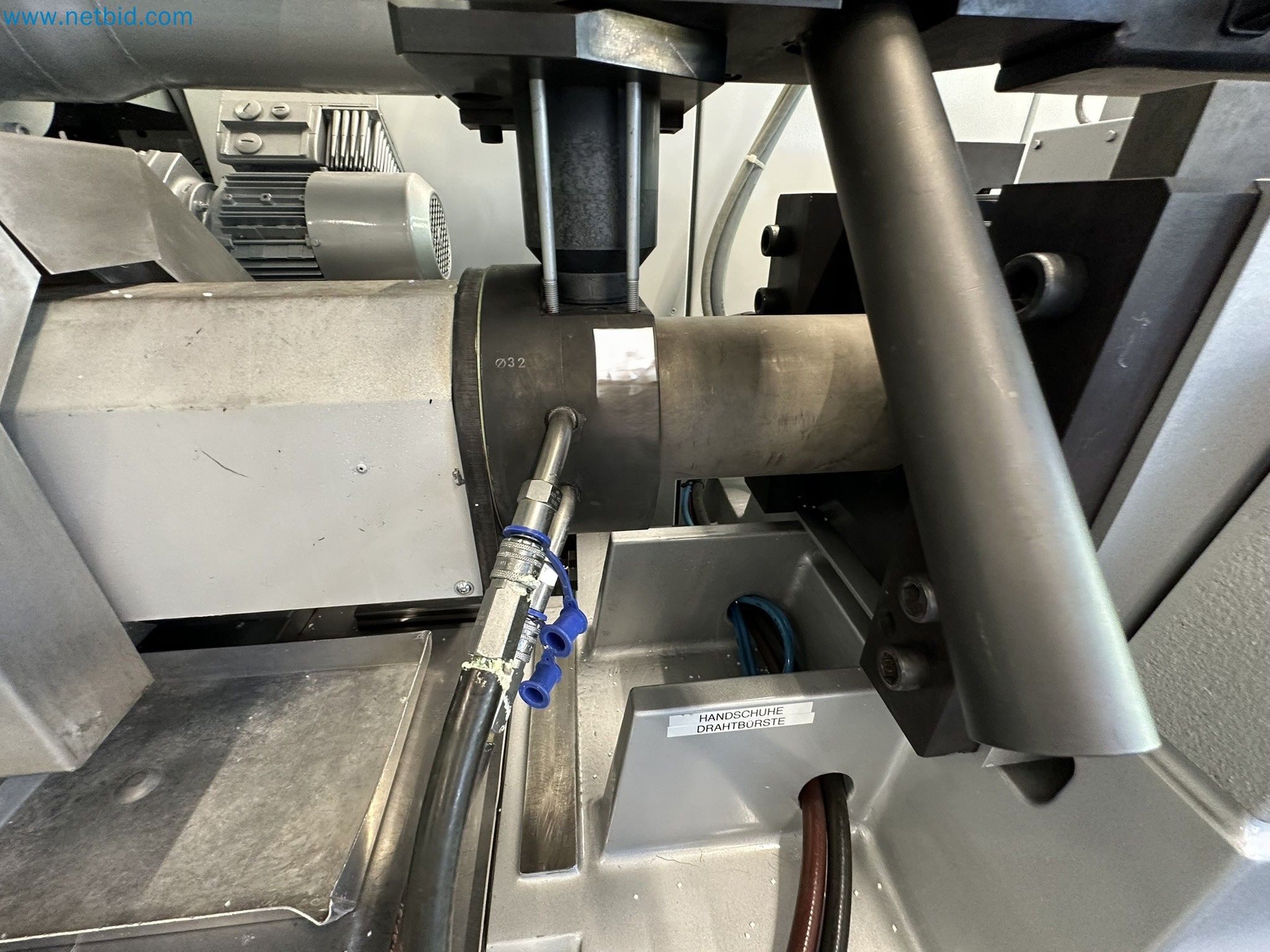 Injection molding machines and 3-D coordinate measuring machines-2