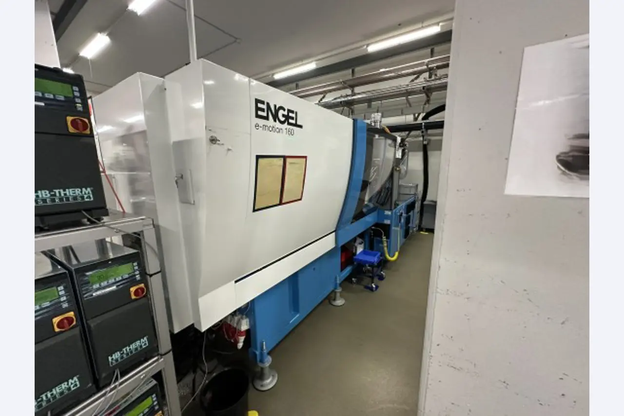 Injection molding machines and 3-D coordinate measuring machines-10