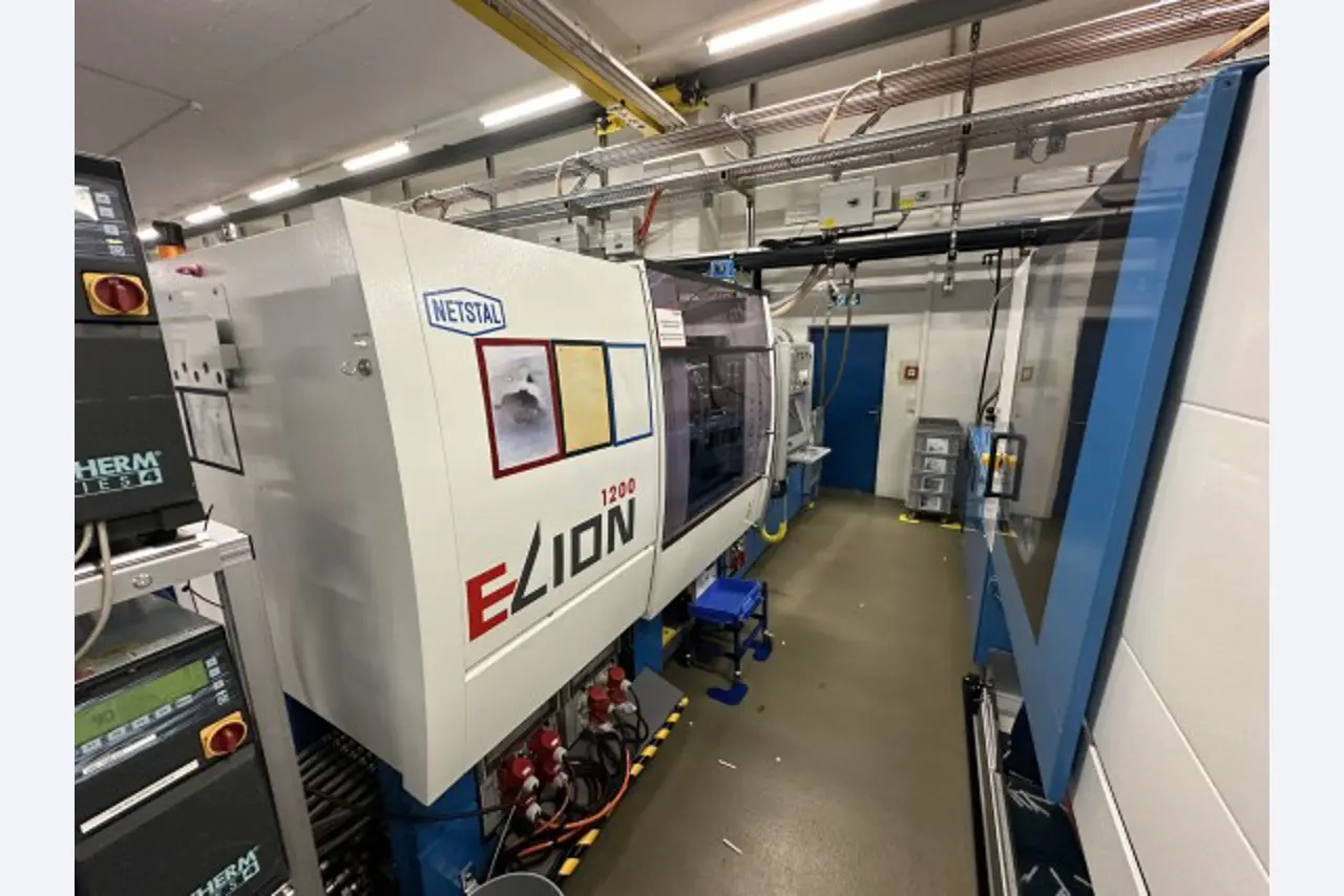 Injection molding machines and 3-D coordinate measuring machines-7