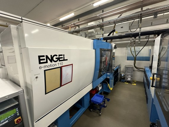 Injection molding machines and 3-D coordinate measuring machines-9