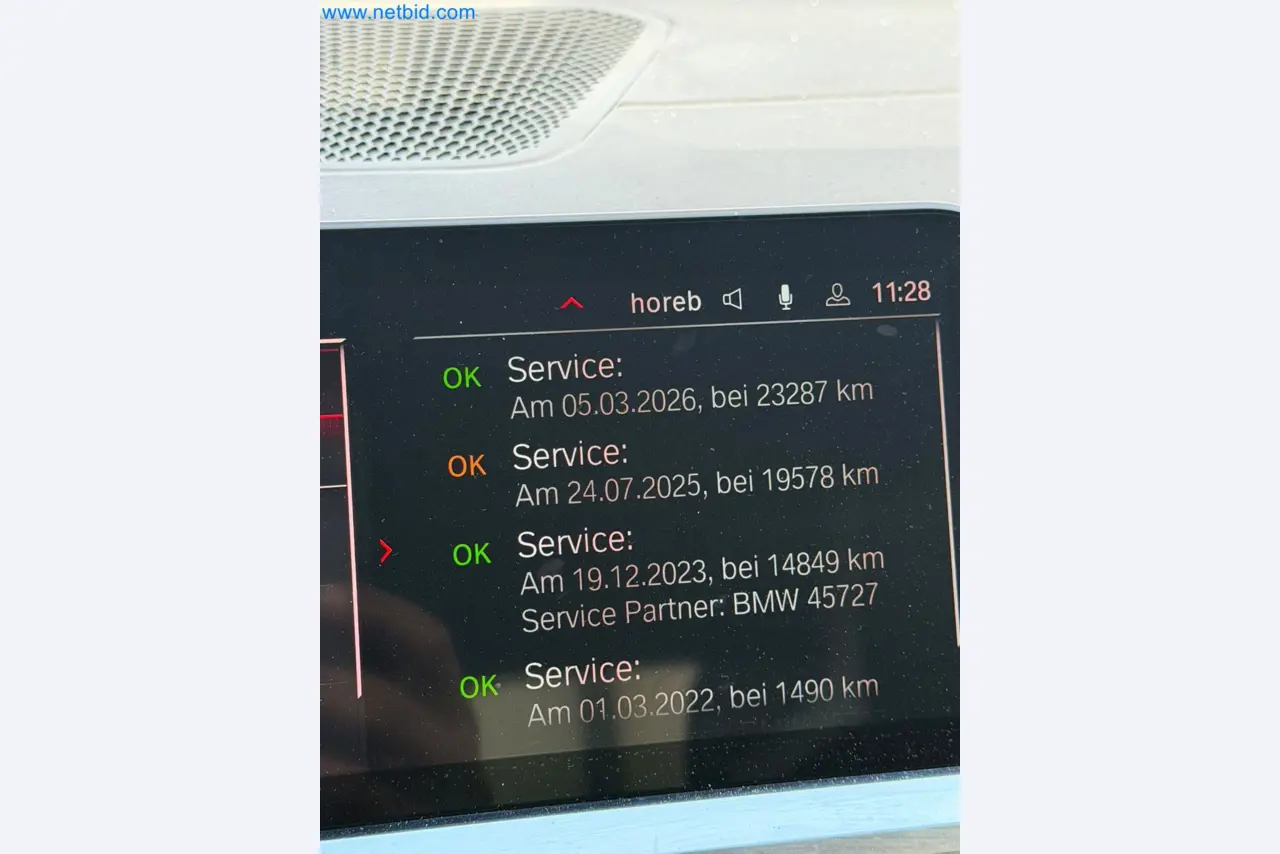 4 Fahrzeuge und ein Kompaktbagger-22