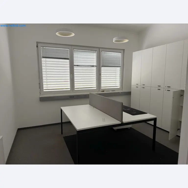 Property with commercial building, restaurant, and garage /
Online auction with incremental reduction of the starting price-19