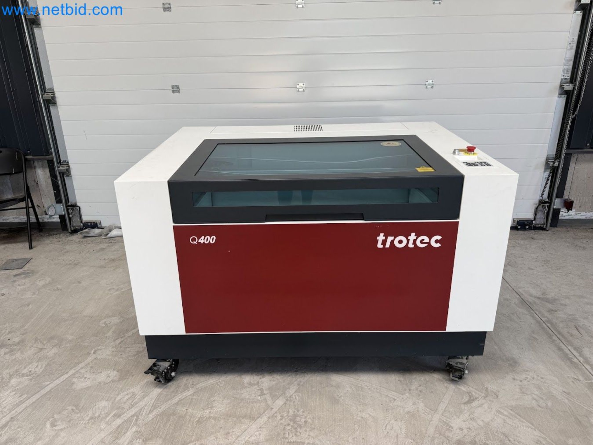 Laser engraving machine for use in the promotional products industry, the automotive industry, mechanical engineering, and personalization-13
