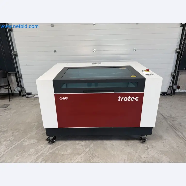 Laser engraving machine for use in the promotional products industry, the automotive industry, mechanical engineering, and personalization-13
