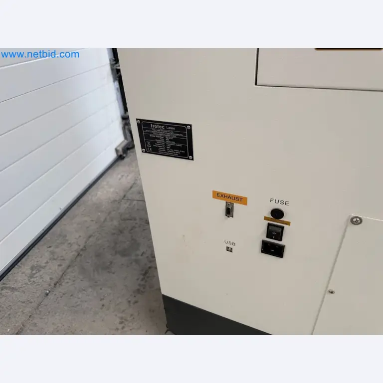 Laser engraving machine for use in the promotional products industry, the automotive industry, mechanical engineering, and personalization-16