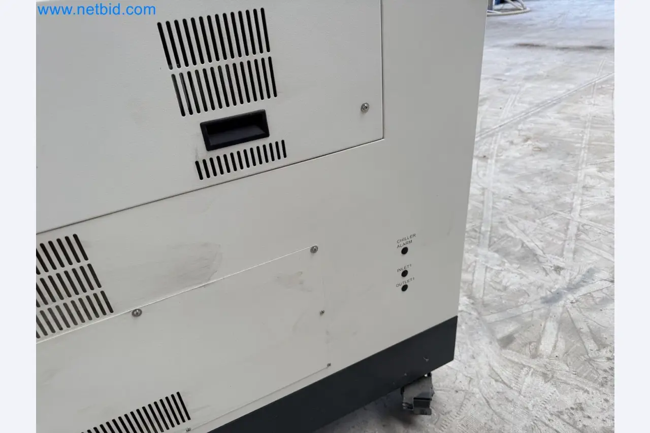 Laser engraving machine for use in the promotional products industry, the automotive industry, mechanical engineering, and personalization-17