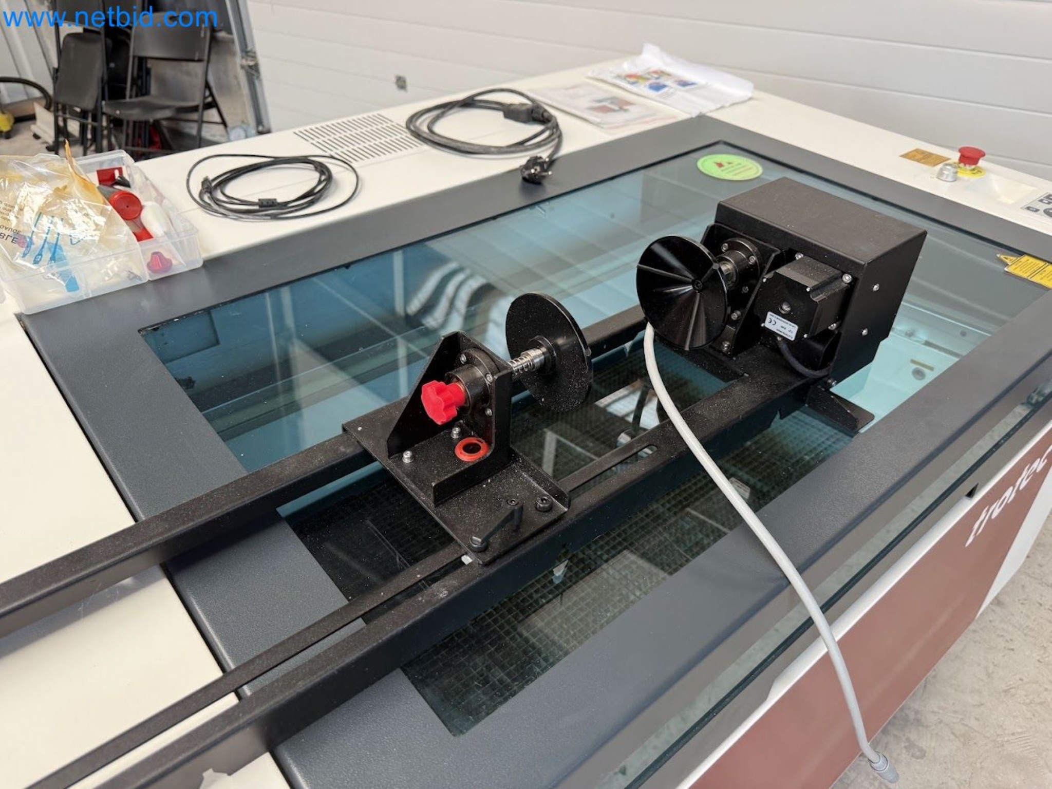 Laser engraving machine for use in the promotional products industry, the automotive industry, mechanical engineering, and personalization-19