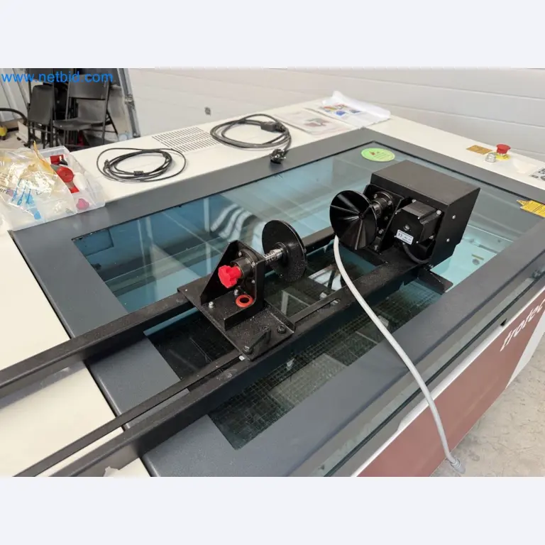 Laser engraving machine for use in the promotional products industry, the automotive industry, mechanical engineering, and personalization-19