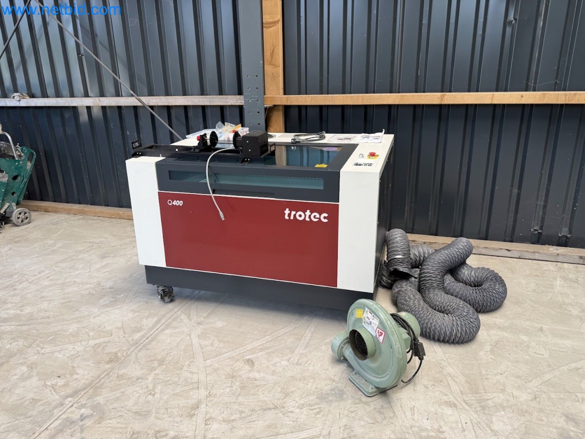 Laser engraving machine for use in the promotional products industry, the automotive industry, mechanical engineering, and personalization-1