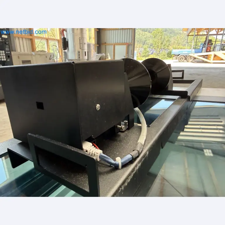 Laser engraving machine for use in the promotional products industry, the automotive industry, mechanical engineering, and personalization-23
