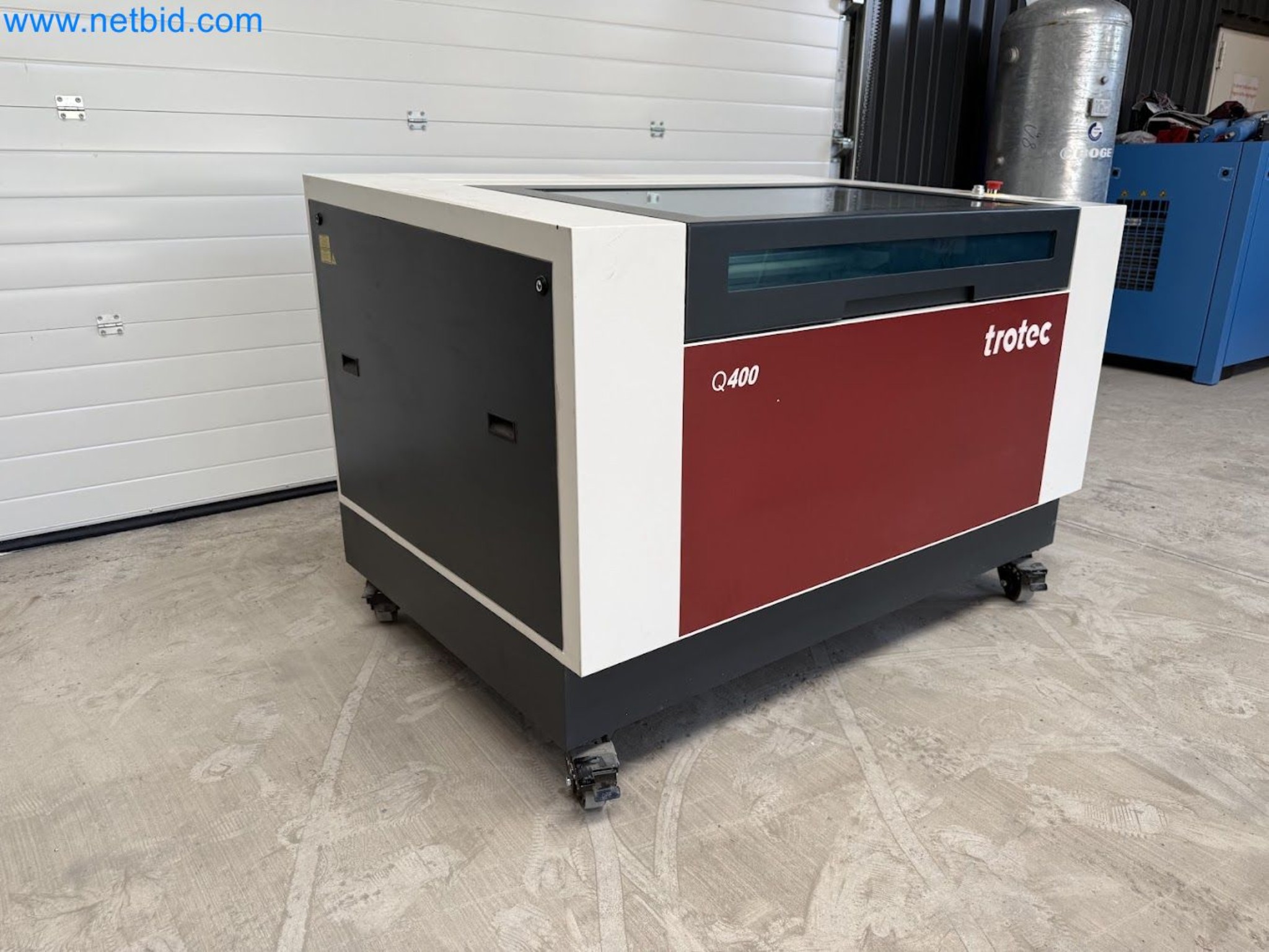 Laser engraving machine for use in the promotional products industry, the automotive industry, mechanical engineering, and personalization-25