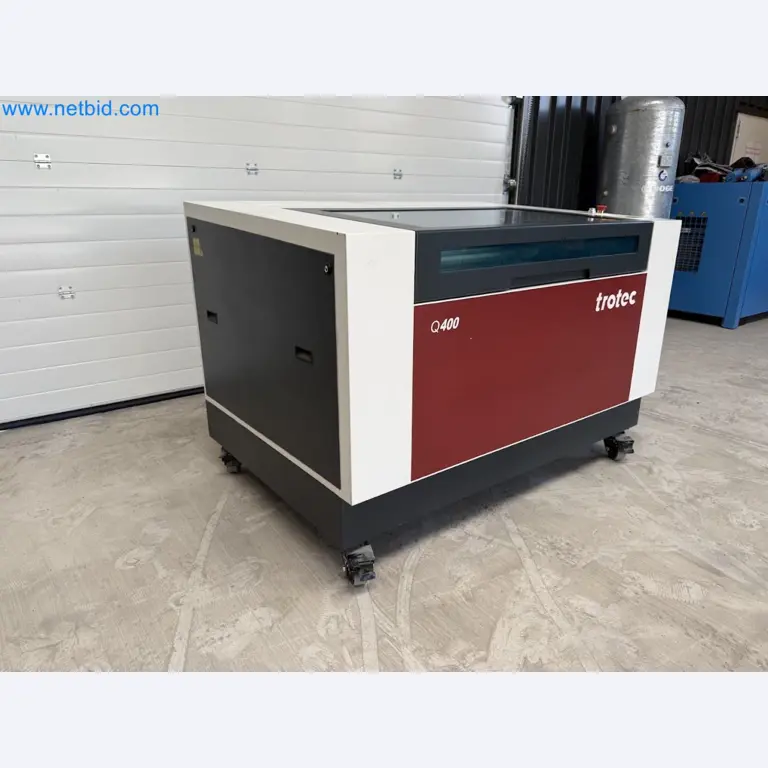 Laser engraving machine for use in the promotional products industry, the automotive industry, mechanical engineering, and personalization-25