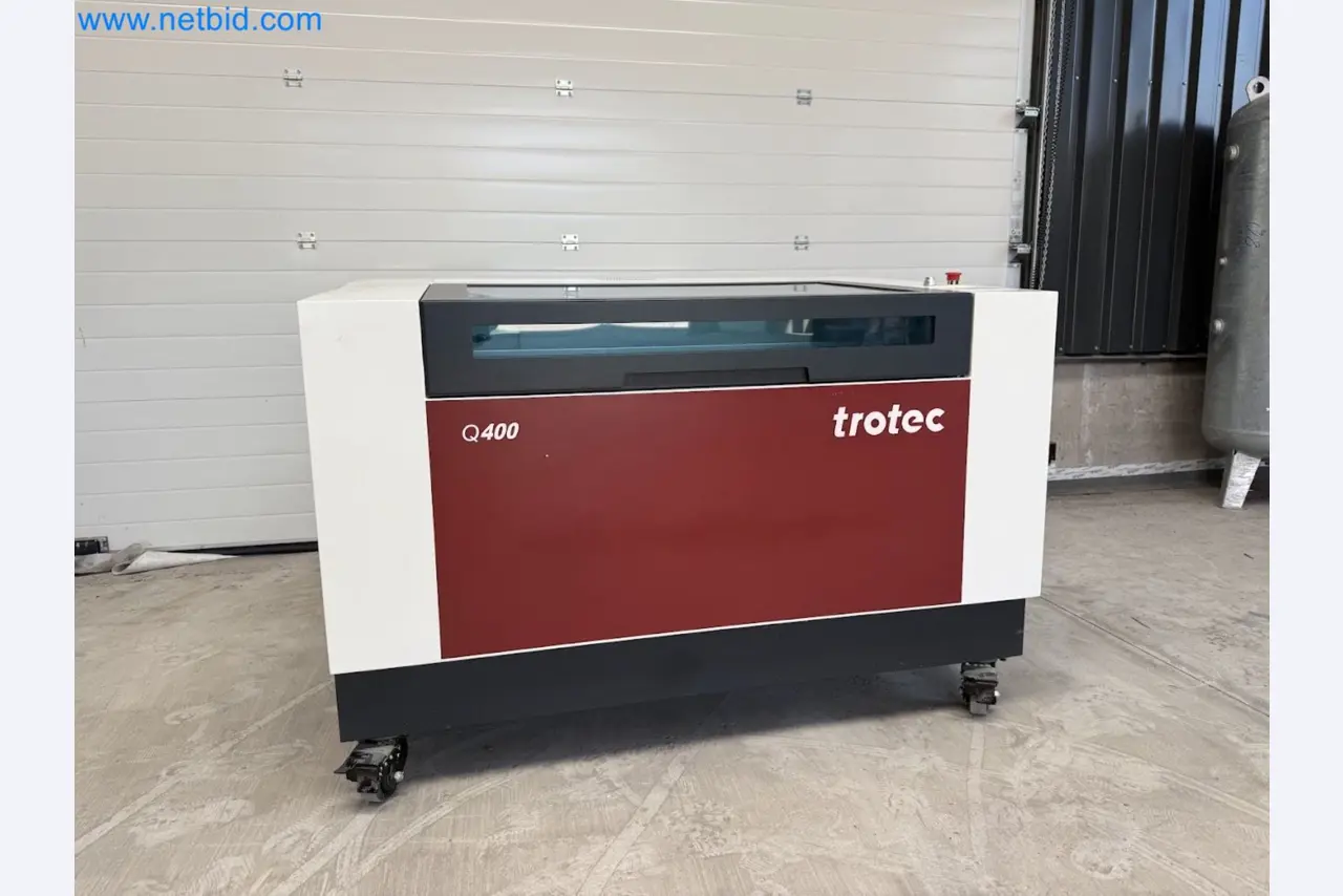Laser engraving machine for use in the promotional products industry, the automotive industry, mechanical engineering, and personalization-2