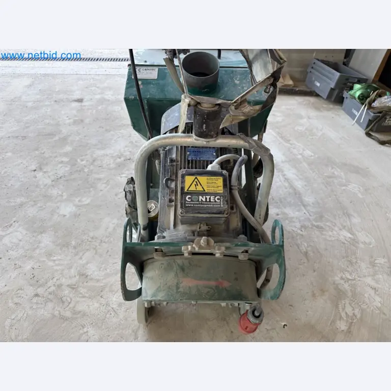 Versatile shot blasting machine with a matching extraction system-15