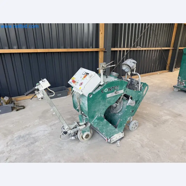 Versatile shot blasting machine with a matching extraction system-1
