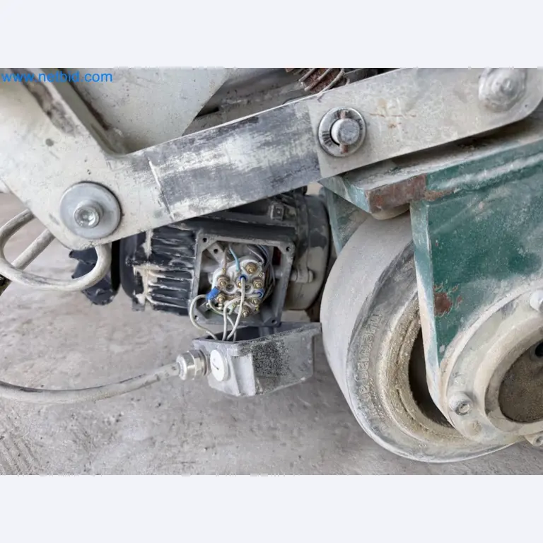 Versatile shot blasting machine with a matching extraction system-21
