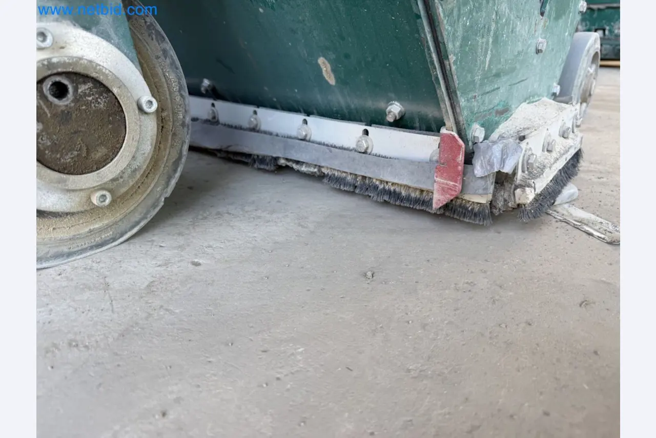 Versatile shot blasting machine with a matching extraction system-22