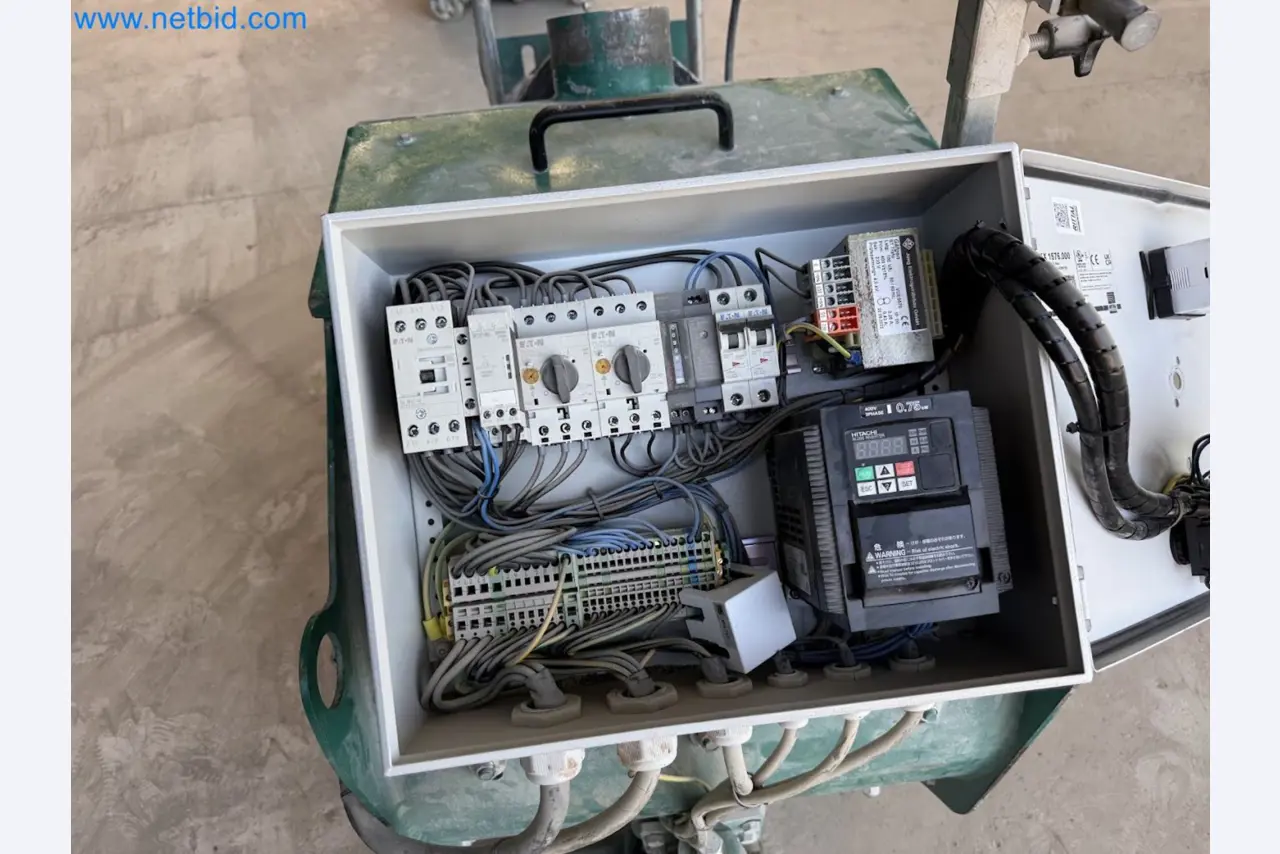 Versatile shot blasting machine with a matching extraction system-26