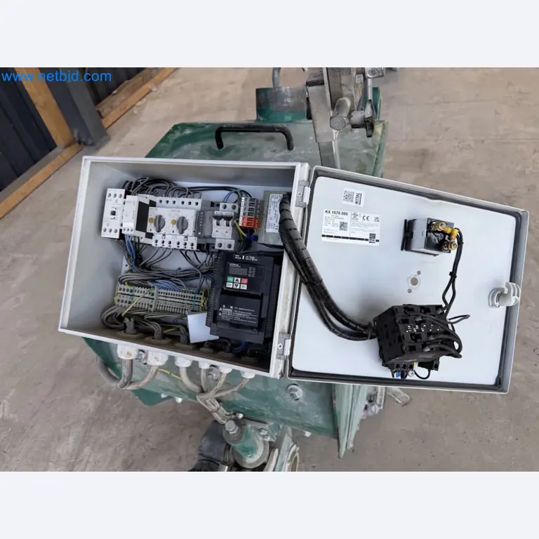 Versatile shot blasting machine with a matching extraction system-27