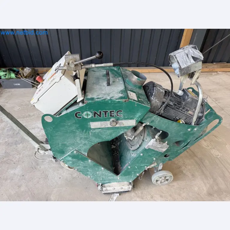 Versatile shot blasting machine with a matching extraction system-2
