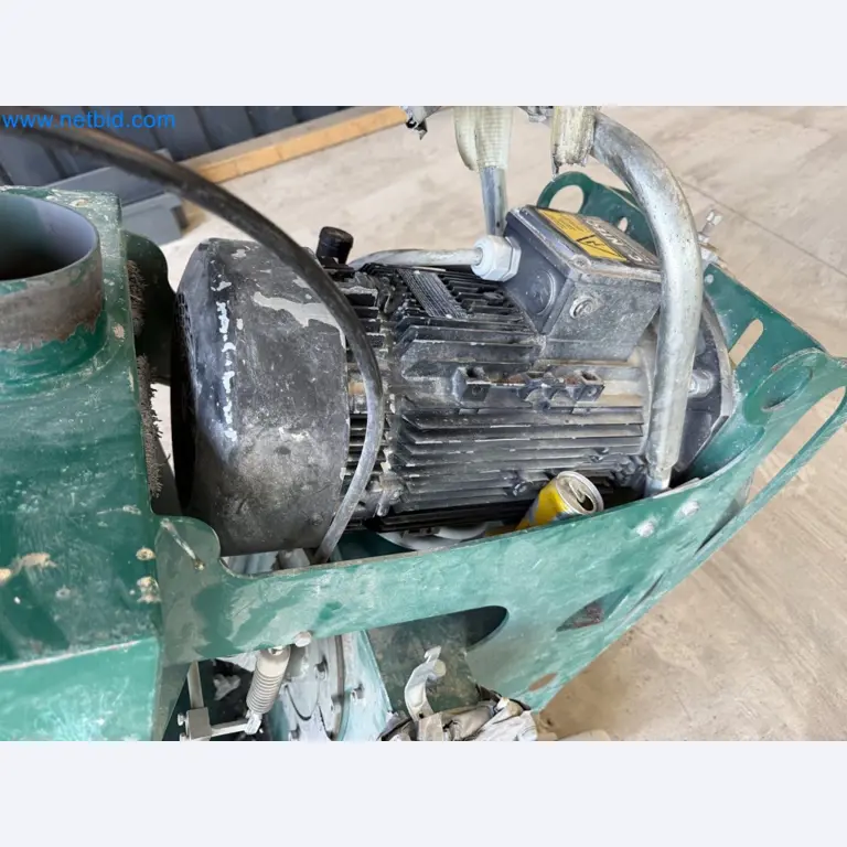 Versatile shot blasting machine with a matching extraction system-31