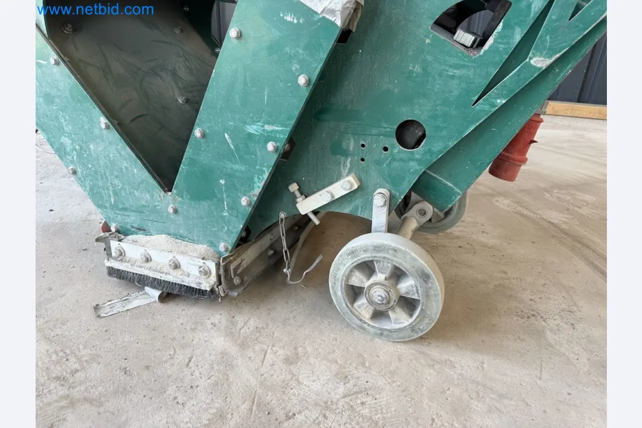 Versatile shot blasting machine with a matching extraction system-4