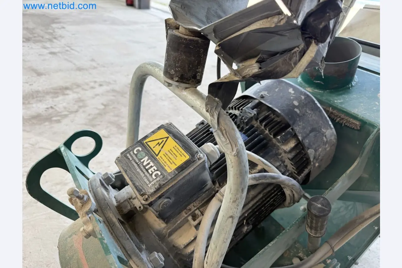 Versatile shot blasting machine with a matching extraction system-8